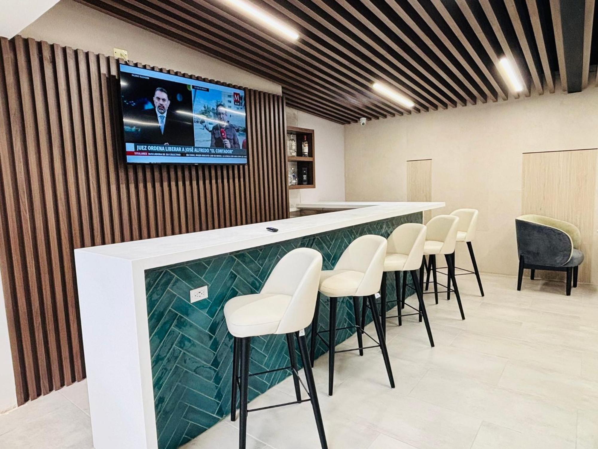 Holiday Inn Hotel & Suites Chihuahua By Ihg Екстериор снимка